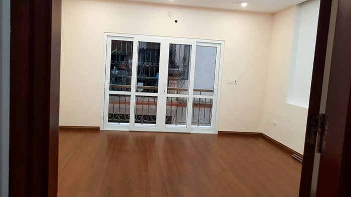 Nhà Xã Đàn 47m2 5 tầng, ô tô, kinh doanh,  6.9 tỷ