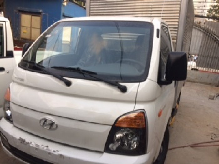Xe tải HyunDai H100 1 tấn Giá khuyến mải tháng 4