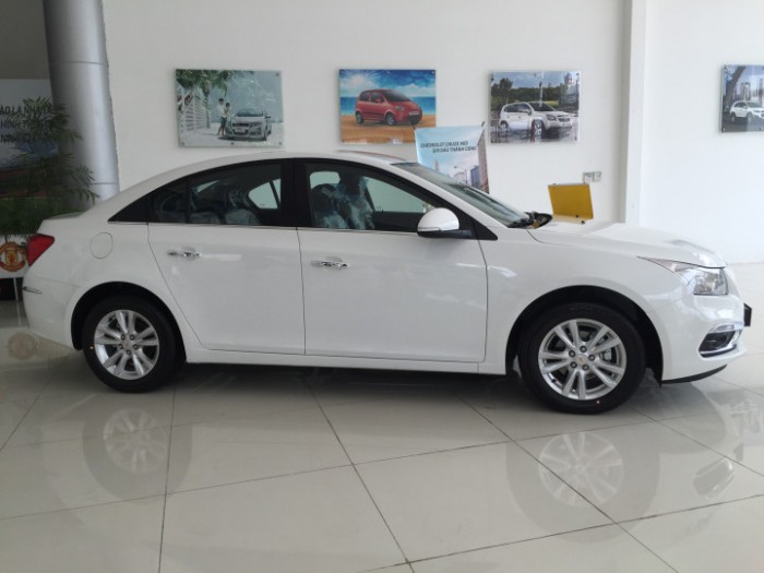 Chevrolet Cruze LT 589tr, hỗ trợ vay 90-100% giá trị xe, lãi xuất thấp, thủ tục nhanh.