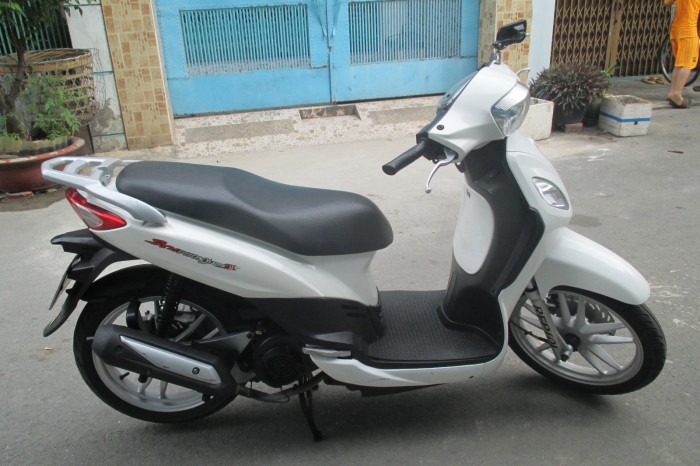 Xe Sym Phony 125cc,xe nhập, màu trang sua  nhé hình thật