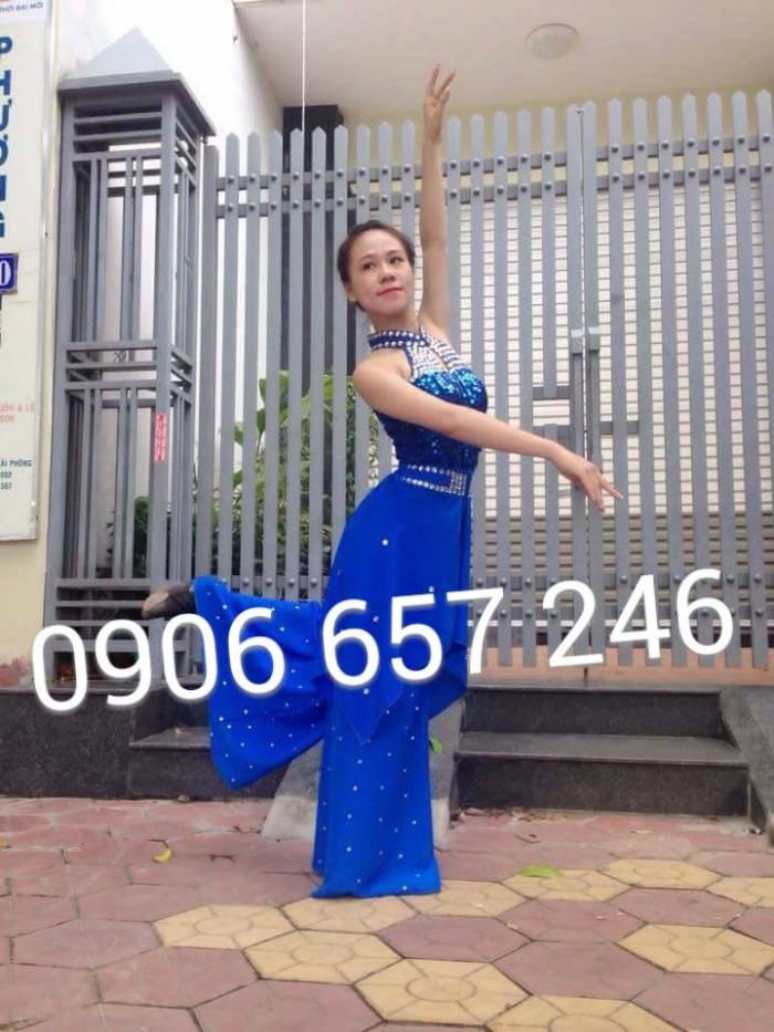 2019 mới quần áo khiêu vũ cổ điển nữ thanh lịch giang nam thị trấn nước ô múa  quạt múa diều sai lệch váy dài - Trang phục 🆘 Kho Hàng Tàu |