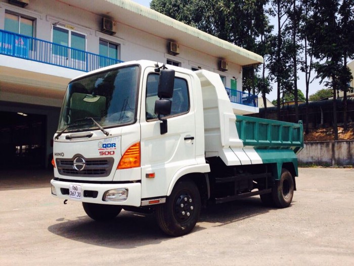 Bán xe Hino FC9JESW - tải tự đỗ giá tốt nhất