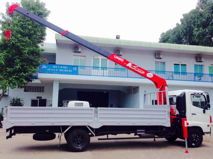 Bán xe Hino FC9JL - tải lắp cẩu, hàng đẹp, giá mềm, thấy là ưng ý.