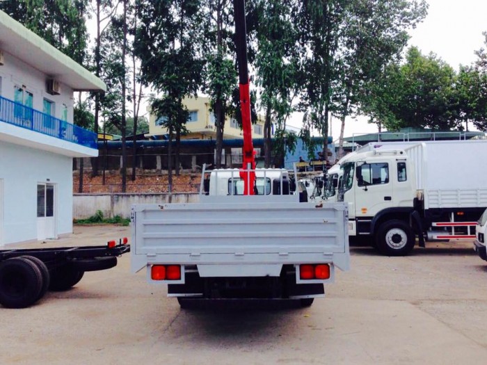 Bán xe Hino FC9JL - tải lắp cẩu, hàng đẹp, giá mềm, thấy là ưng ý.