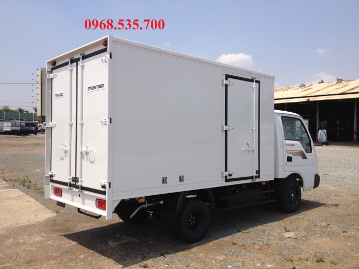 Bán xe tải Thaco Frontier125, thùng kín vách inox có cửa hông, trả góp