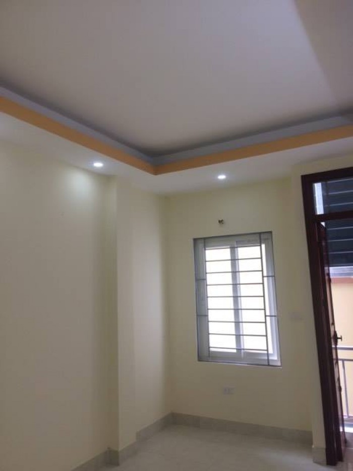 Bán chung cư 100m2  5,5 tầng tại Triều Khúc  6,5 tỷ