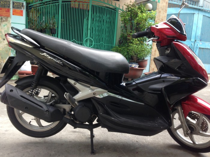 Sym joyredire FI màu đỏ đen, 2 đèn đôi sau