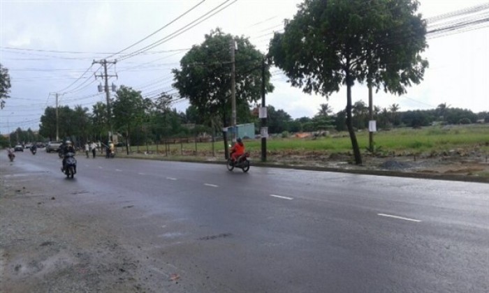 Chính chủ bán đất 2 mặt tiền đường chính Bùi Hữu Nghĩa rộng 20m và mặt tiền sông Đồng Nai