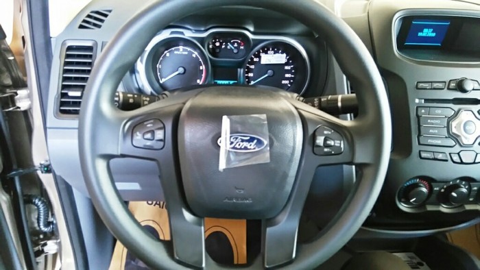 Bán xe Ford Ranger- sản xuất 2017- Đủ màu-Giao ngay-giá rẽ nhất sài Gòn