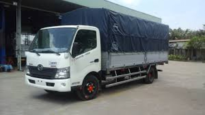 HINO XZU650 Tải Trọng 1.9 tấn Giao Xe Ngay