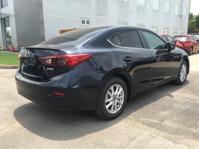 Bán Mazda 3 Facelift 2017 đủ màu giao ngay,