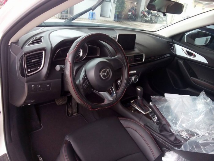 Bán Mazda 3 Facelift 2017 đủ màu giao ngay,