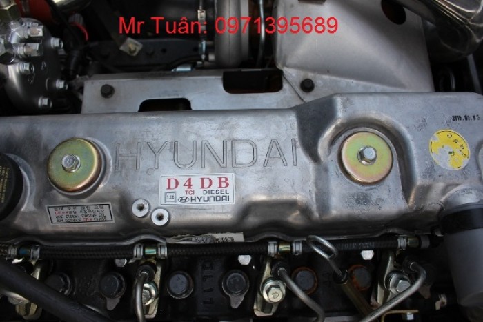 Bán xe Veam VT750, động cơ Hyundai 130ps thùng, dài 6m1