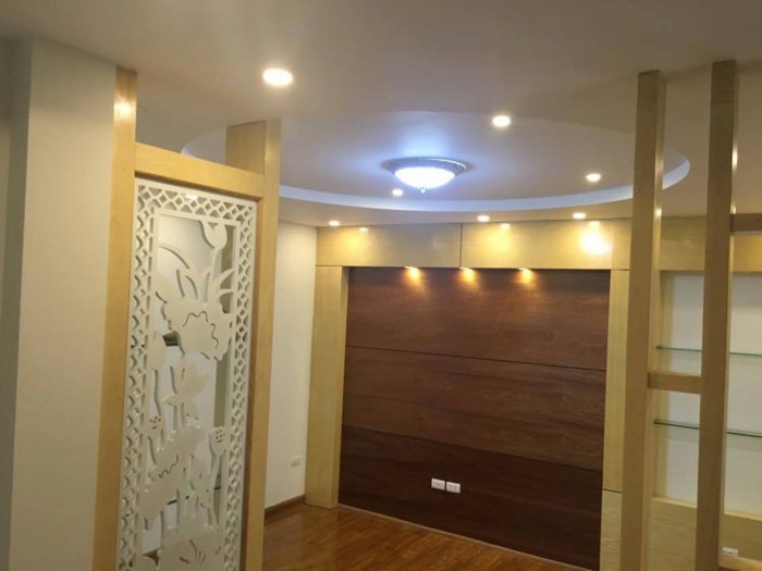 Ô tô, kinh doanh, Lô góc Tây Sơn 60m2 5 tầng, 7.7 tỷ