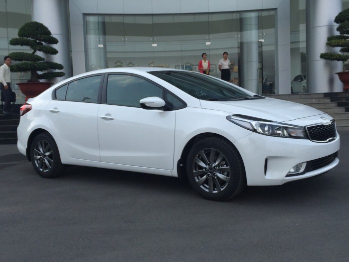 Chỉ với 175 triệu có ngay xe Kia Cerato