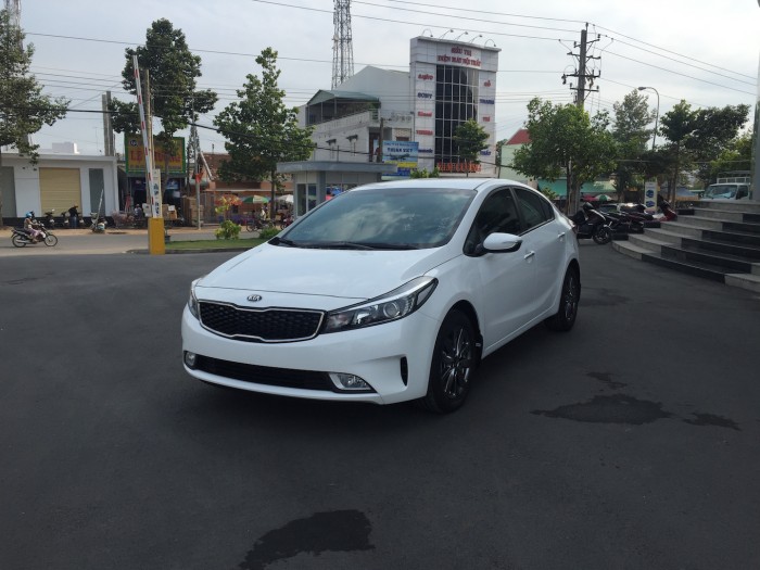 Chỉ với 175 triệu có ngay xe Kia Cerato