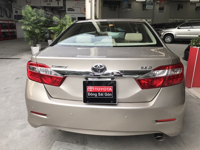 Bán xe Camry 2.5G 2013 màu nâu vàng