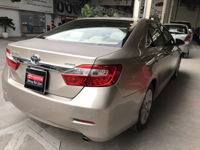 Bán xe Camry 2.5G 2013 màu nâu vàng