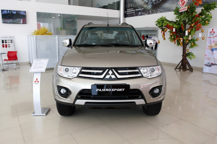Mitsubishi Motors Đà Nẵng báo giá Pajero Sport xe 7 chổ nội thất rộng rãi đầy tiện nghi với giá hợp lí nhiều ưu đãi