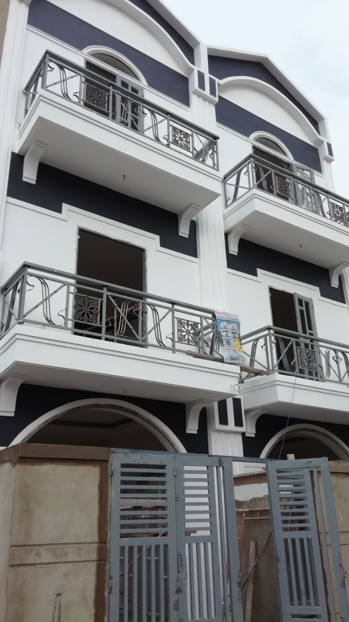Nhà bán 3 tầng đường Nguyễn Văn Tạo mới xây