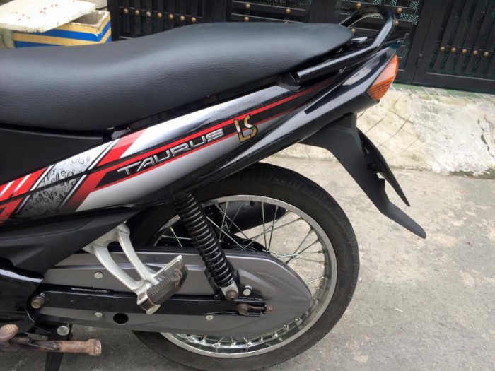 Yamaha Taurus,màu đỏ đen,nguyên thủy,xe đẹp