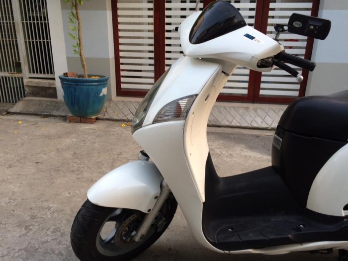 Honda A còng @ 150cc,xe đẹp,máy cực kì êm,màu trắng