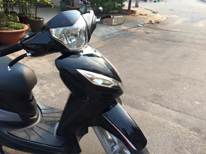 SYM Shark 125cc , nguyên zin,màu đen,kiểu dáng SH sang trọng