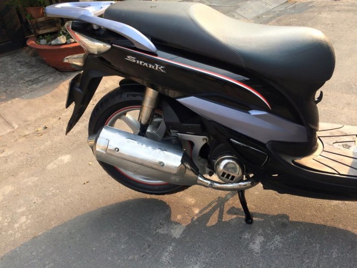 SYM Shark 125cc , nguyên zin,màu đen,kiểu dáng SH sang trọng