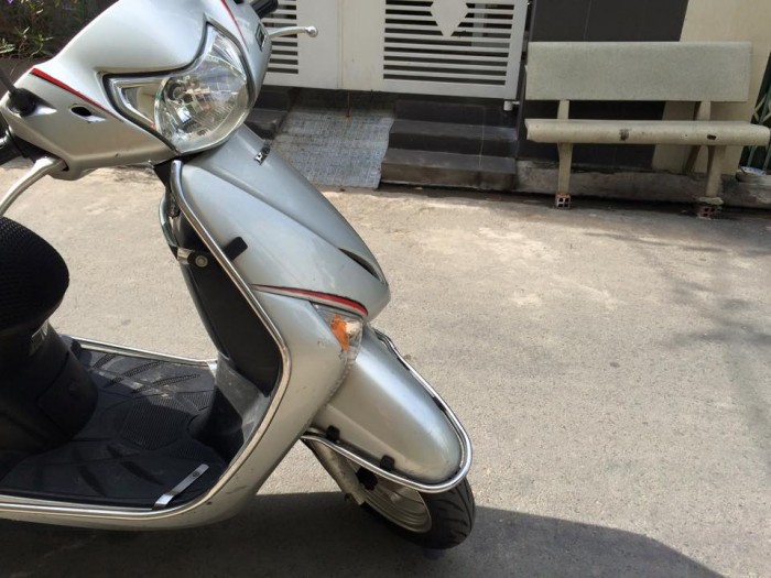 Honda LEAD Fi phun xăng điện tử,màu bạc, xe đẹp,máy êm