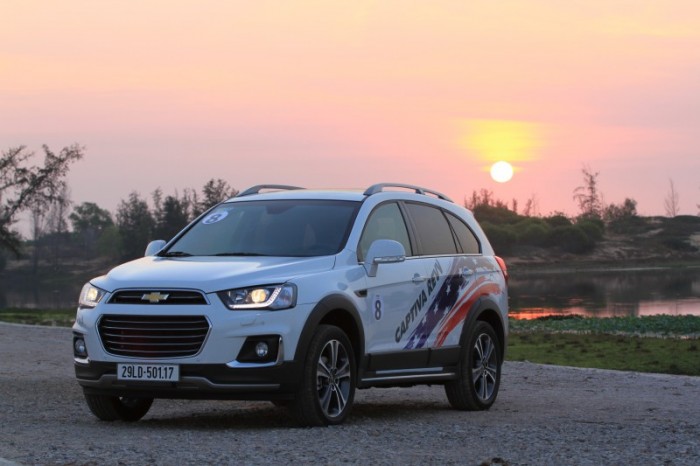 Chevrolet Captiva revv mới 2017, đủ màu giao xe ngay, hỗ trợ trả góp 85% toàn quốc