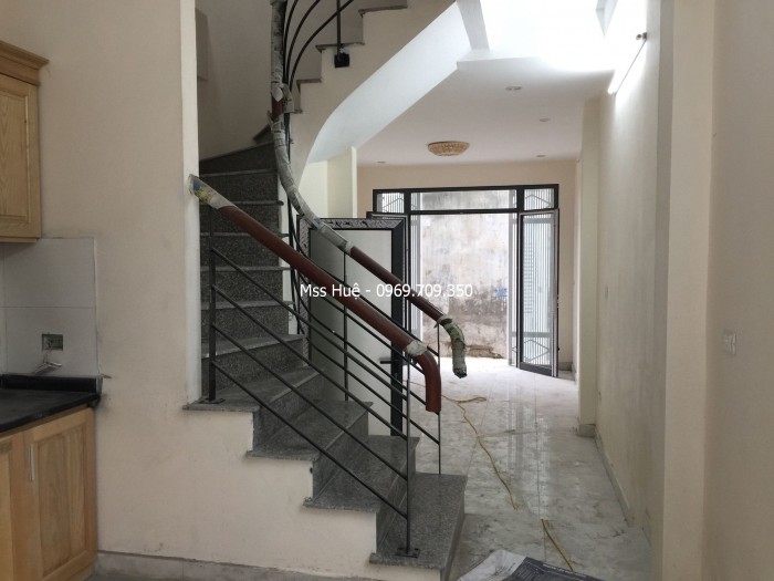 Bán nhà trung tâm tổ dân phố số 9 Yên Nghĩa, 38m2*3T, sổ đỏ chính chủ. Giá 1 tỷ 100 triệu