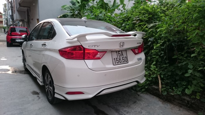 Cần bán xe Honda City 2015
