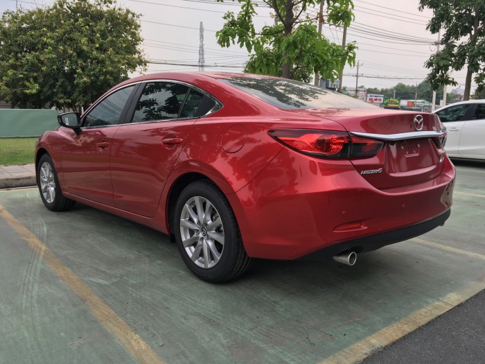 Mazda 6 2.0 FL Base  2018 Mazda Bình Dương có nhiều màu đẹp , hỗ trợ vay 85%, giao xe liền và nhiều quà tặng