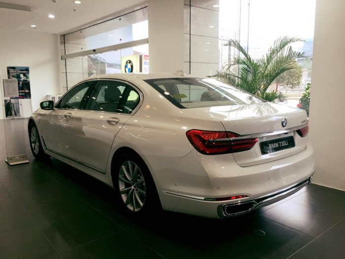 BMW 730Li 2017 | Giá xe BMW 730Li chính hãng | Giao xe sớm nhất, ưu đãi hấp dẫn