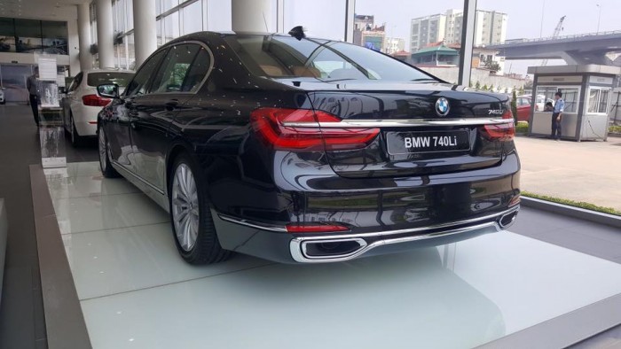 BMW 740Li 2017 chính hãng, giao sớm nhất, giá rẻ nhất