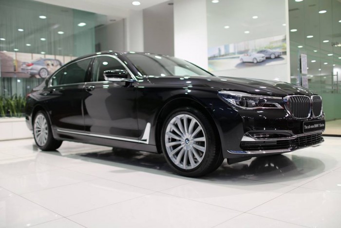 BMW 740Li 2017 chính hãng, giao sớm nhất, giá rẻ nhất
