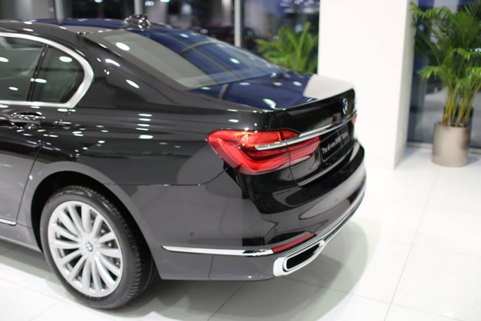 BMW 740Li 2017 chính hãng, giao sớm nhất, giá rẻ nhất