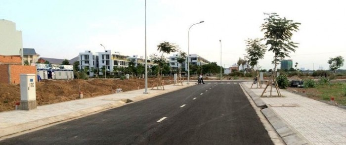 Đất nền chợ Quy Đức