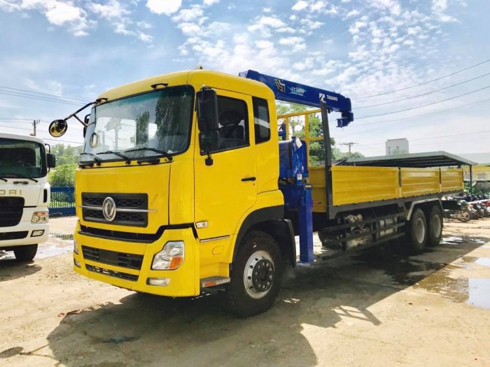 Cần bán chiếc DongFeng EQ1250 - lắp cẩu TADANO