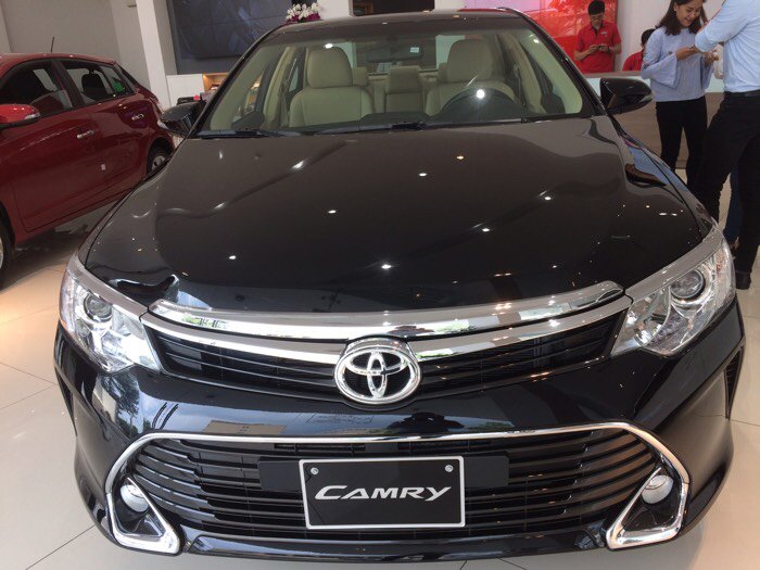 Camry - Toyota