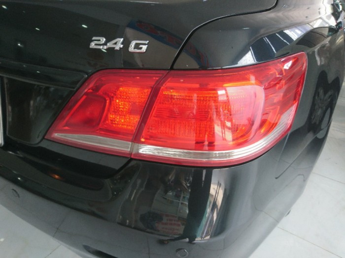 Toyota Camry 2.4G 2010 màu đen