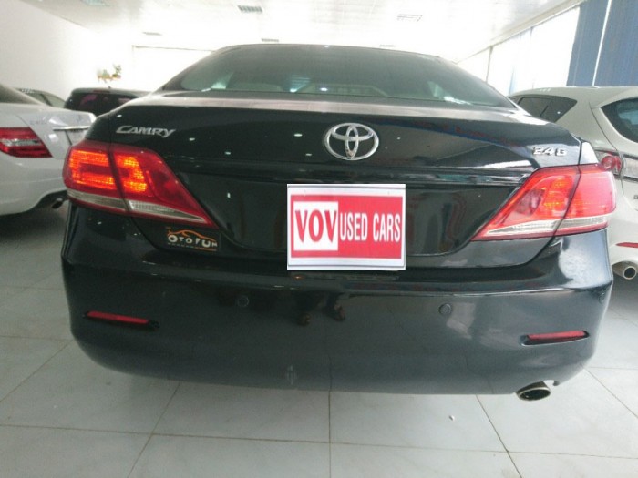 Toyota Camry 2.4G 2010 màu đen