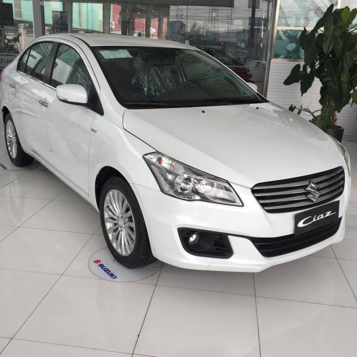 Bán xe Suzuki Ciaz 5 chỗ mới, giá tốt tại Hà Nội. LH ngay để biết thêm thông tin về sản phẩm !