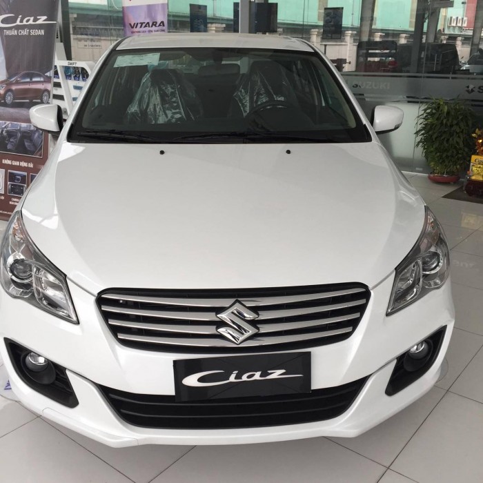 Bán xe Suzuki Ciaz 5 chỗ mới, giá tốt tại Hà Nội. LH ngay để biết thêm thông tin về sản phẩm !