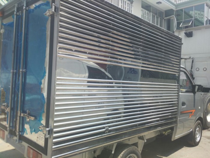 BÁn xe tải nhỏ dongben thùng kín màu trắng