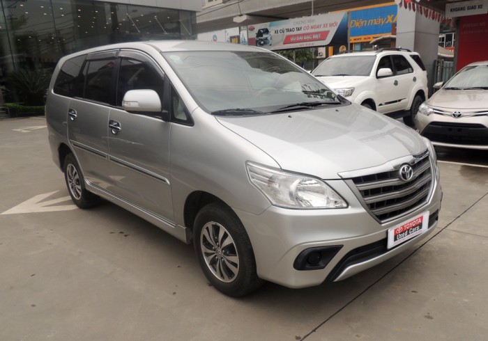 Toyota Innova G 2015