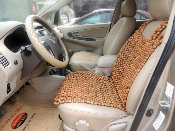 Toyota Innova E 2015