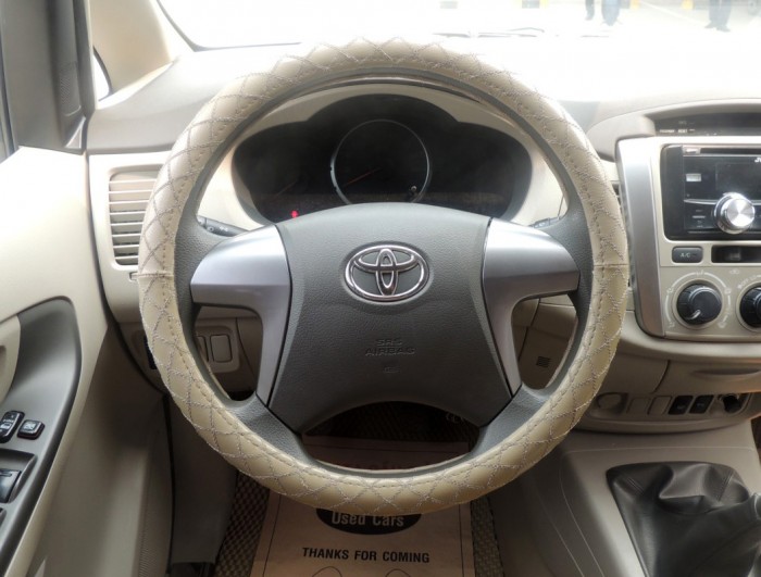 Toyota Innova E 2015