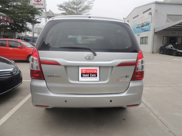 Toyota Innova E 2014