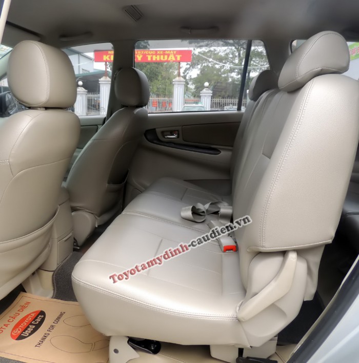 Toyota Innova G 2014